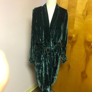Anthropologie green velvet trench coat sz M NWT